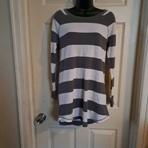 Xhilaration striped shirt size Medium